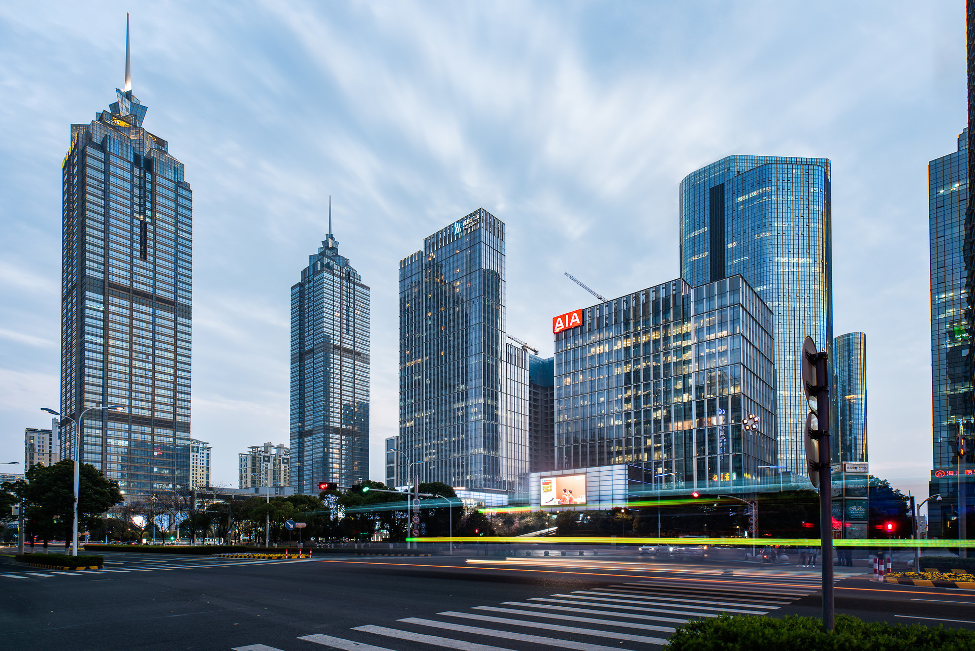 东吴证券大厦(东吴证券大厦前台电话)